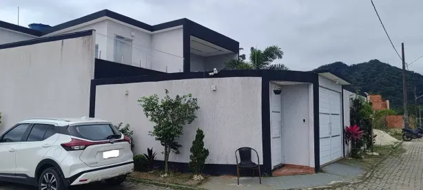 Casa de Condomínio com 3 Quartos à venda, 220m² no Guaratiba, Rio de Janeiro