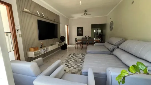 Casa com 3 Quartos à venda, 220m² no Jardim Emília, Sorocaba