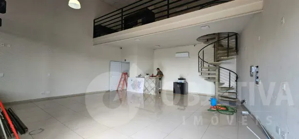 Ponto Comercial para alugar, 90m² no Alto Umuarama, Uberlândia