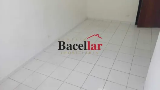 Sala Comercial à venda, 305m² no Vila Valqueire, Rio de Janeiro