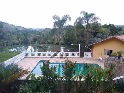 Fazenda/Sítio com 5 Quartos à venda, 8000m² no Itapeva, Itapeva