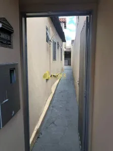 Casa com 3 Quartos à venda, 200m² no Planalto, Uberlândia