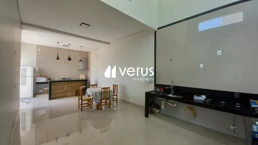 Casa com 3 Quartos para alugar, 220m² no Jardim Europa, Uberlândia