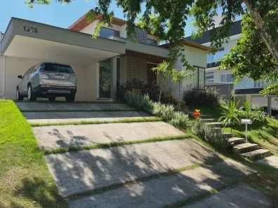 Casa de Condomínio com 4 Quartos para alugar, 300m² no Condomínio Residencial Mirante do Vale, Jacareí