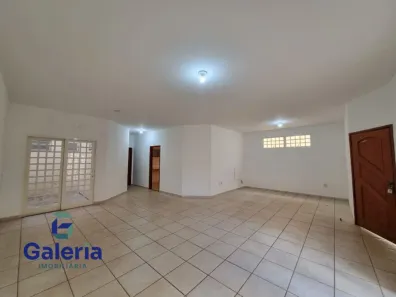 Casa com 3 Quartos para alugar, 156m² no Nova Ribeirânia, Ribeirão Preto