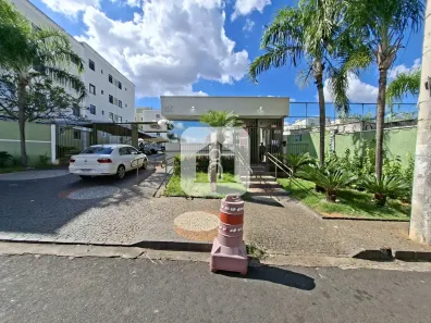 Apartamento com 2 Quartos para alugar, 45m² no Shopping Park, Uberlândia