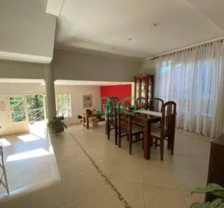 Sobrado com 4 Quartos à venda, 300m² no Jardim Ibiratiba, São Paulo