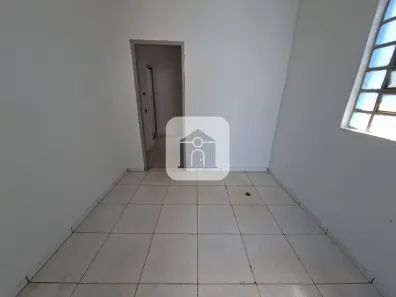 Casa com 2 Quartos para alugar, 120m² no Vigilato Pereira, Uberlândia