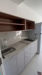 Kitnet com 1 Quarto à venda, 26m² no Passo da Areia, Porto Alegre