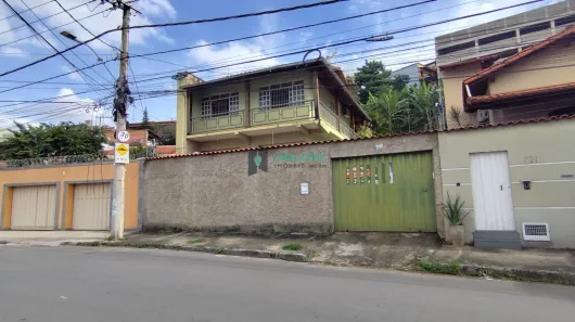 Casa com 3 Quartos à venda, 901m² no Santa Cruz, Belo Horizonte
