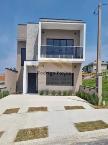 Casa com 3 Quartos à venda, 137m² no Centro, Araçariguama