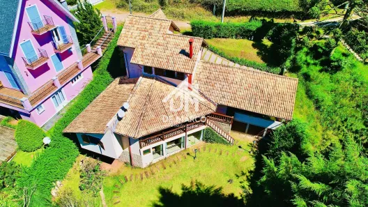 Casa de Condomínio com 4 Quartos à venda, 148m² no Jd Belvedere, Campos do Jordão