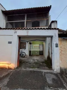 Sobrado com 2 Quartos à venda, 174m² no Vila Passos, Lorena