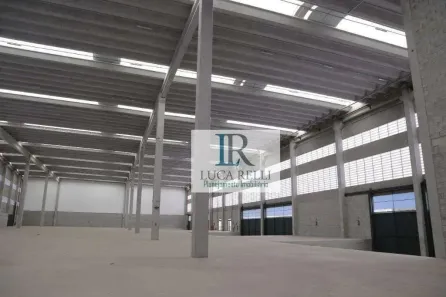 Galpão/Depósito/Armazém para alugar, 2273m² no km 18, Osasco