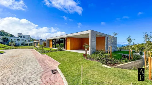 Casa com 4 Quartos à venda, 570m² no , Garopaba