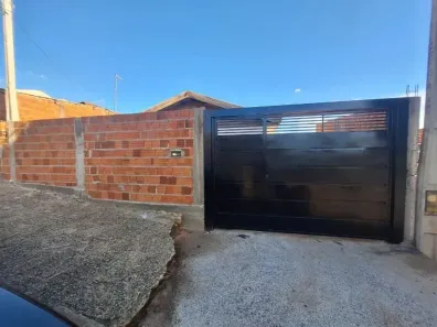 Casa com 2 Quartos à venda, 45m² no Jardim América, Marília
