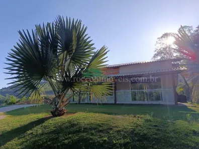 Casa com 3 Quartos para alugar, 200m² no , Domingos Martins