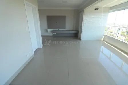 Apartamento com 3 Quartos para alugar, 112m² no Zona 01, Maringá