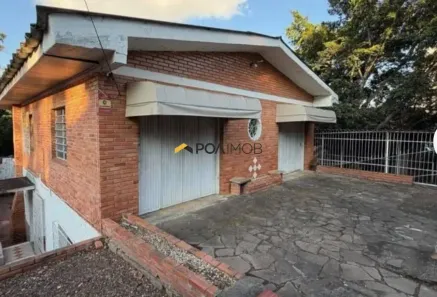 Casa com 3 Quartos para alugar, 240m² no Teresópolis, Porto Alegre