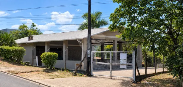 Fazenda/Sítio com 2 Quartos à venda, 244m² no Colinas de Indaiatuba, Indaiatuba