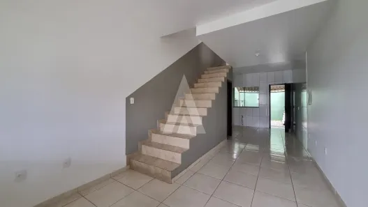 Casa com 2 Quartos para alugar, 70m² no Jardim Paraíso, Joinville