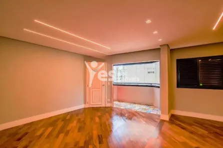 Apartamento com 3 Quartos para alugar, 136m² no Vila Gilda, Santo André