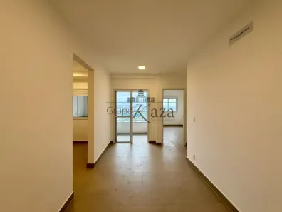 Apartamento com 2 Quartos à venda, 68m² no Loteamento Villa Branca, Jacareí