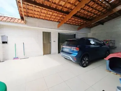 Casa com 4 Quartos à venda, 250m² no Tupi, Praia Grande