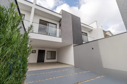 Casa com 3 Quartos à venda, 144m² no Saguaçu, Joinville