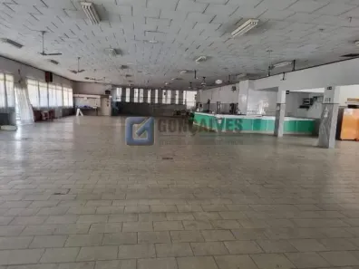 Galpão/Depósito/Armazém à venda, 2590m² no Batistini, São Bernardo do Campo
