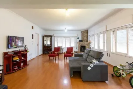 Casa com 4 Quartos à venda, 333m² no Medianeira, Porto Alegre