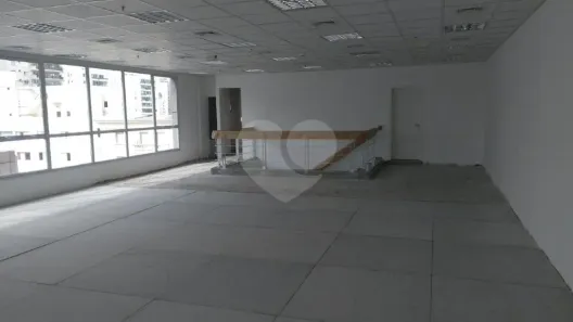 Sala Comercial para alugar, 334m² no Vila Uberabinha, São Paulo