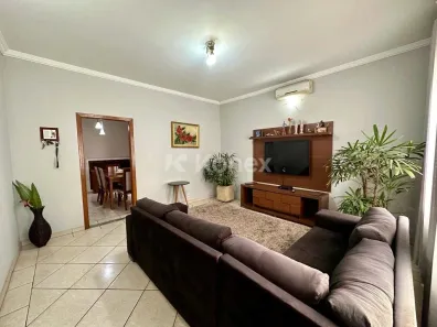 Imóvel Comercial com 4 Quartos à venda, 200m² no Jardim Paulicéia, Campinas