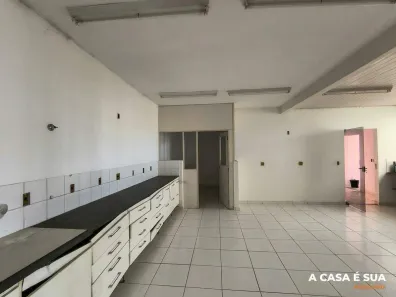 Galpão/Depósito/Armazém para alugar, 150m² no Bandeirantes, Contagem