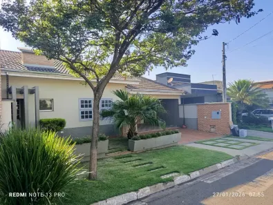Casa de Condomínio com 3 Quartos para alugar, 160m² no Vila Monte Verde, Tatuí