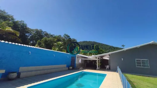 Casa com 3 Quartos à venda, 700m² no Várzea das Moças, Niterói