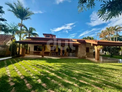 Fazenda/Sítio com 4 Quartos para alugar, 518m² no Jardim Leonor, Itatiba