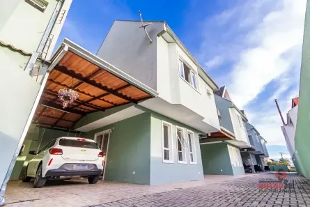 Sobrado com 3 Quartos à venda, 100m² no Xaxim, Curitiba