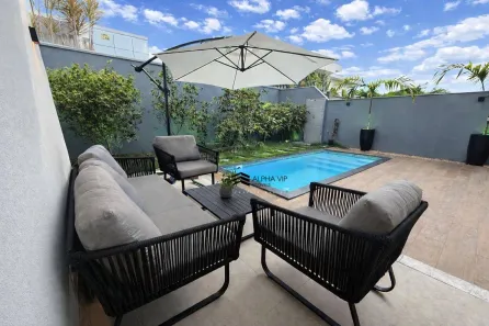 Casa de Condomínio com 3 Quartos à venda, 240m² no Jacuhy, Serra