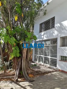 Sobrado com 9 Quartos para venda ou aluguel, 400m² no Pacaembu, São Paulo
