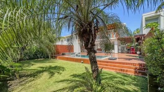 Casa de Condomínio com 5 Quartos à venda, 288m² no Bairro de Juquehy, São Sebastião