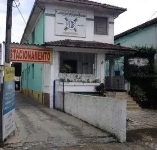 Imóvel Comercial com 3 Quartos para alugar, 446m² no Gonzaga, Santos
