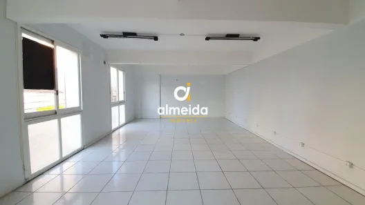 Sala Comercial com 4 Quartos para venda ou aluguel, 280m² no Centro, Santa Maria