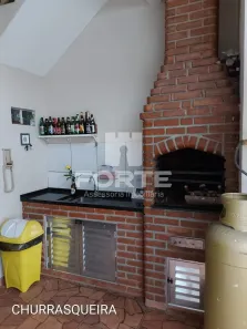 Sobrado com 2 Quartos à venda, 247m² no Centro, Mogi das Cruzes