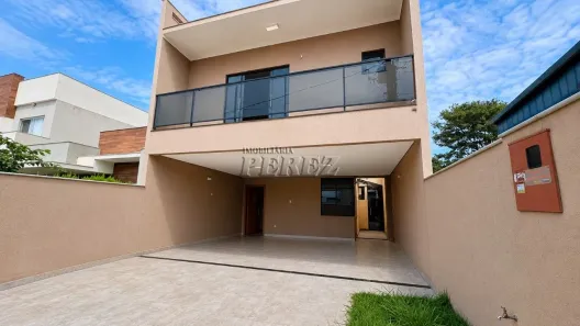 Casa de Condomínio com 3 Quartos para alugar, 250m² no Heimtal, Londrina