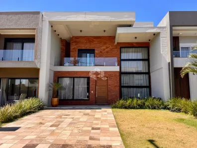 Casa de Condomínio com 4 Quartos à venda, 227m² no centro, Xangri-lá