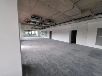 Ponto Comercial para alugar, 410m² no Vila Olímpia, São Paulo