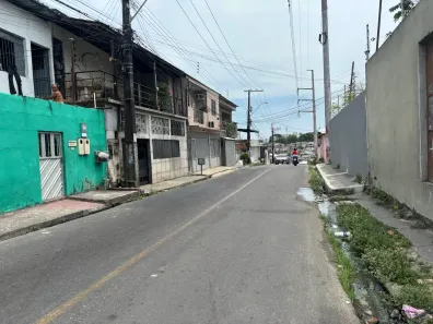 Casa com 2 Quartos à venda, 100m² no Petrópolis, Manaus