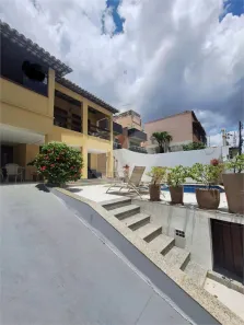 Casa com 5 Quartos à venda, 300m² no Jardim Armação, Salvador