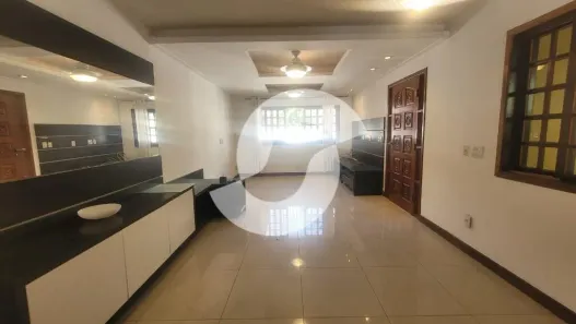 Casa com 6 Quartos à venda, 360m² no São Francisco, Niterói